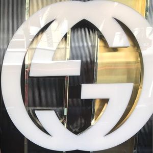 Meet your Posher, (team of poshers based in Cali)